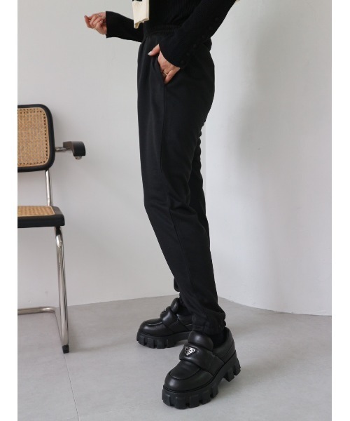 TRUNC（トランクエイティーエイト）の「Slim Fit Jogger Pants（スウェットパンツ・レディース・ブラック/ベージュ・SMALL/MEDIUM）」の18枚目の写真
