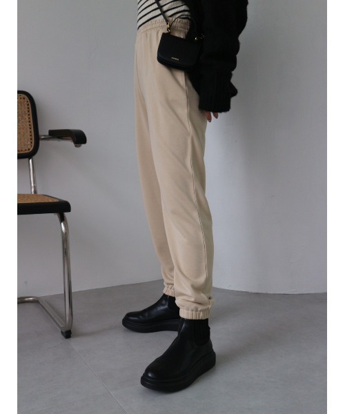 TRUNC（トランクエイティーエイト）の「Slim Fit Jogger Pants（スウェットパンツ・レディース・ブラック/ベージュ・SMALL/MEDIUM）」の13枚目の写真