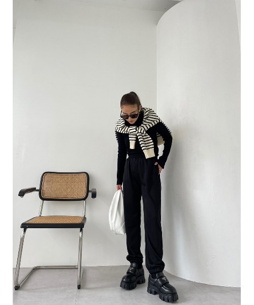 TRUNC（トランクエイティーエイト）の「Slim Fit Jogger Pants（スウェットパンツ・レディース・ブラック/ベージュ・SMALL/MEDIUM）」の20枚目の写真