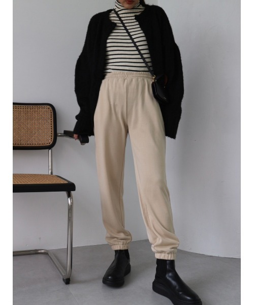 TRUNC（トランクエイティーエイト）の「Slim Fit Jogger Pants（スウェットパンツ・レディース・ブラック/ベージュ・SMALL/MEDIUM）」の3枚目の写真