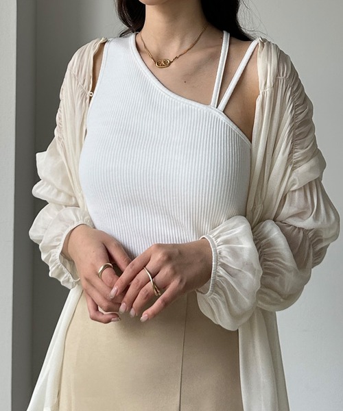 Louere（ルエレ）の「【取り外し可能パット付き】アシメショルダータンクトップ（タンクトップ・レディース・ブラック/ライトベージュ/ライトブラウン/ブラウン/ホワイト・MEDIUM/LARGE）」の10枚目の写真