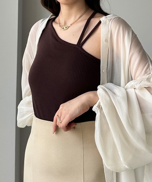 Louere（ルエレ）の「【取り外し可能パット付き】アシメショルダータンクトップ（タンクトップ・レディース・ブラック/ライトベージュ/ライトブラウン/ブラウン/ホワイト・MEDIUM/LARGE）」の14枚目の写真