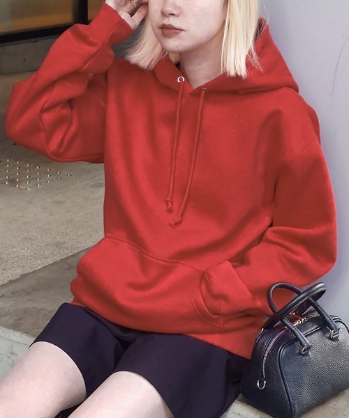 United Athle（ユナイテッドアスレ）の「しっかり厚手、ふんわり柔らか！【United Athle】T/C sweat pull over hoodie / スウェット プルオーバー パーカー 裏起毛 5618（パーカー・メンズ・サンドベージュ/ヘザーグレー/グリーン/ブラック/ダークブラウン/ネイビー/オリーブ/パープル/レッド/ホワイト/アッシュ/バーガンディー/ロイヤルブルー/オレンジ/ダークグレー/スミクロ/スモーキーグリーン系/ナチュラル/インディゴブルー・M/XL/L/S/XXL）」の17枚目の写真