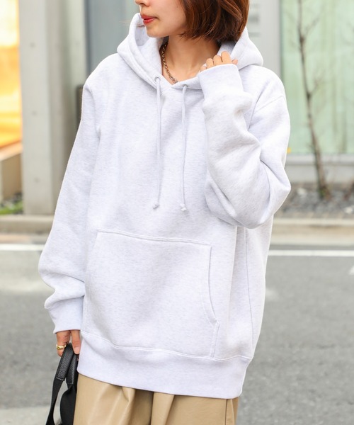 United Athle（ユナイテッドアスレ）の「しっかり厚手、ふんわり柔らか！【United Athle】T/C sweat pull over hoodie / スウェット プルオーバー パーカー 裏起毛 5618（パーカー・メンズ・サンドベージュ/ヘザーグレー/グリーン/ブラック/ダークブラウン/ネイビー/オリーブ/パープル/レッド/ホワイト/アッシュ/バーガンディー/ロイヤルブルー/オレンジ/ダークグレー/スミクロ/スモーキーグリーン系/ナチュラル/インディゴブルー・M/XL/L/S/XXL）」の6枚目の写真
