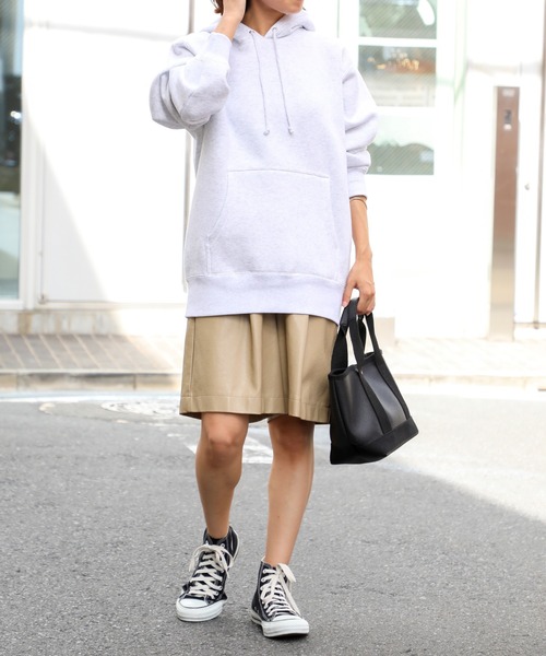 United Athle（ユナイテッドアスレ）の「しっかり厚手、ふんわり柔らか！【United Athle】T/C sweat pull over hoodie / スウェット プルオーバー パーカー 裏起毛 5618（パーカー・メンズ・サンドベージュ/ヘザーグレー/グリーン/ブラック/ダークブラウン/ネイビー/オリーブ/パープル/レッド/ホワイト/アッシュ/バーガンディー/ロイヤルブルー/オレンジ/ダークグレー/スミクロ/スモーキーグリーン系/ナチュラル/インディゴブルー・M/XL/L/S/XXL）」の22枚目の写真