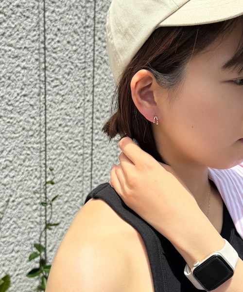 Phoebe(フィービィー)の「【金属アレルギー対応】【痛くないシリーズ】ダブルフープライトフィットイヤリング(イヤリング・レディース・ピンクゴールド/イエローゴールド・FREE)」の4枚目の写真