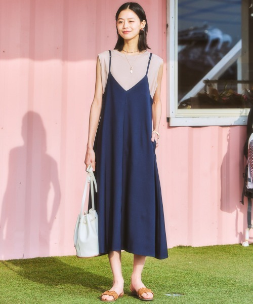 nissen（ニッセン）の「キャミソールワンピース（ワンピース・レディース・ブラック/グレイッシュブルー/ベージュ/ネイビー・LL/S/M/L）」の6枚目の写真