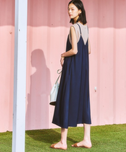 nissen（ニッセン）の「キャミソールワンピース（ワンピース・レディース・ブラック/グレイッシュブルー/ベージュ/ネイビー・LL/S/M/L）」の9枚目の写真