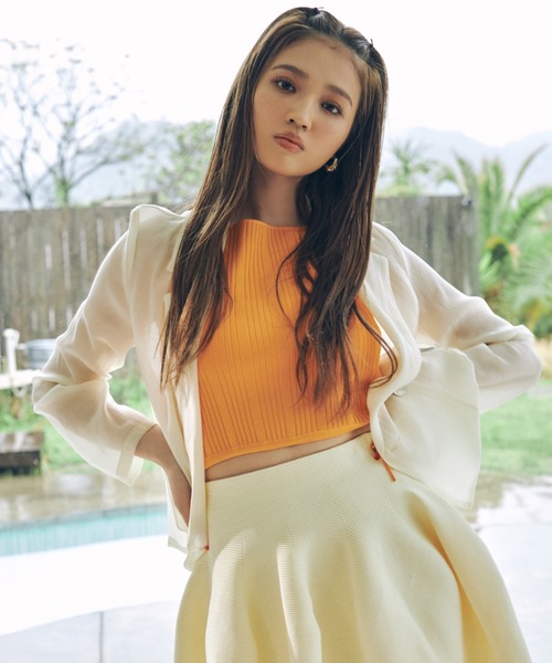 EIMY ISTOIRE（エイミーイストワール）の「シャイニーランダムリブニットキャミ（ニット/セーター・レディース・グリーン/ホワイト/イエロー/オレンジ/ブラック・FREE）」の11枚目の写真