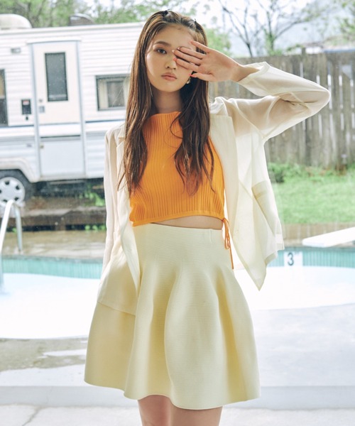 EIMY ISTOIRE（エイミーイストワール）の「シャイニーランダムリブニットキャミ（ニット/セーター・レディース・グリーン/ホワイト/イエロー/オレンジ/ブラック・FREE）」の9枚目の写真