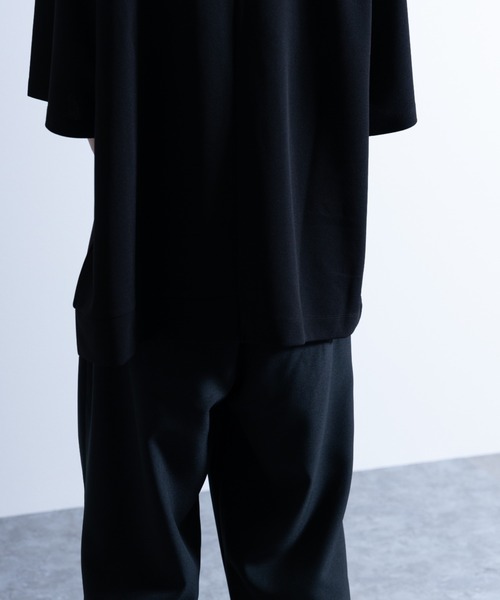 NYLAUS（ナイラス）の「ストレッチアムンゼン ブロックライン切り替え ショートスリーブ ビッグTシャツ（Tシャツ/カットソー・メンズ・ブラック/グレイッシュベージュ/グレイッシュブルー/ホワイト/チャコール・M/L）」の6枚目の写真