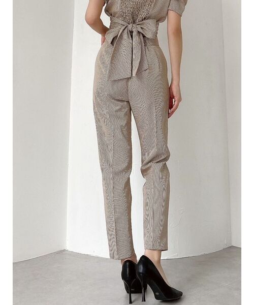 RESEXXY（リゼクシー）の「センタープレステーパードパンツ【セットアップ着用可能】（その他パンツ・レディース・ブラック/その他/その他1・FREE）」の2枚目の写真