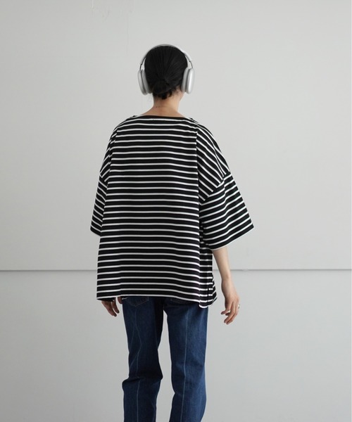 WhoWhat(フーワット)の「who what 5X CUT-SEW <SHORT SLEEVE>(Tシャツ/カットソー・メンズ・ホワイト×ブラック/ブラック×ホワイト・F)」の5枚目の写真