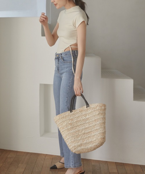 ACYM(アシーム)の「Side strap mini トップス(Tシャツ/カットソー・レディース・ブラック/カーキ/アイボリー・FREE)」の22枚目の写真