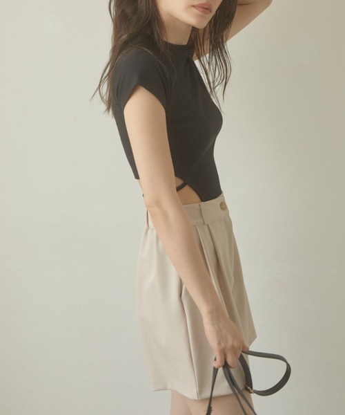 ACYM(アシーム)の「Side strap mini トップス(Tシャツ/カットソー・レディース・ブラック/カーキ/アイボリー・FREE)」の10枚目の写真