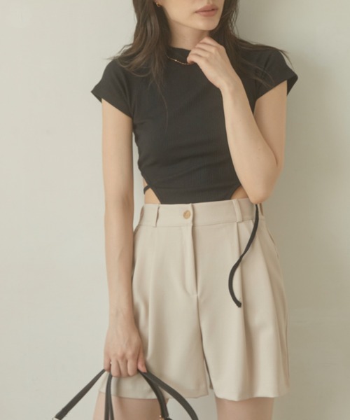 ACYM(アシーム)の「Side strap mini トップス(Tシャツ/カットソー・レディース・ブラック/カーキ/アイボリー・FREE)」の17枚目の写真