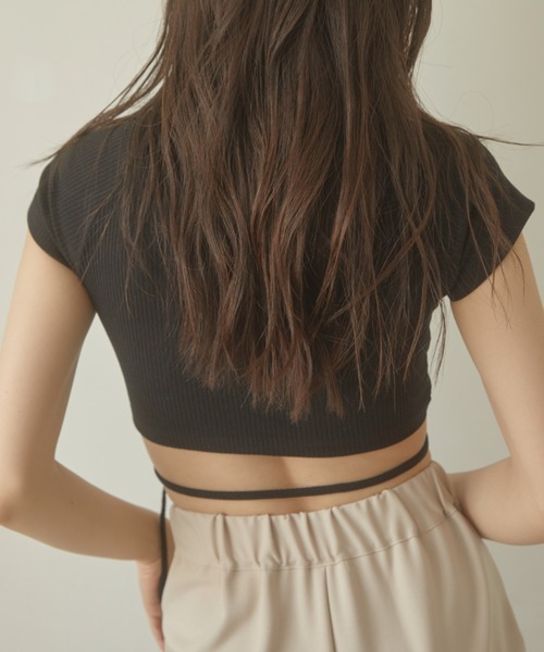 ACYM(アシーム)の「Side strap mini トップス(Tシャツ/カットソー・レディース・ブラック/カーキ/アイボリー・FREE)」の21枚目の写真