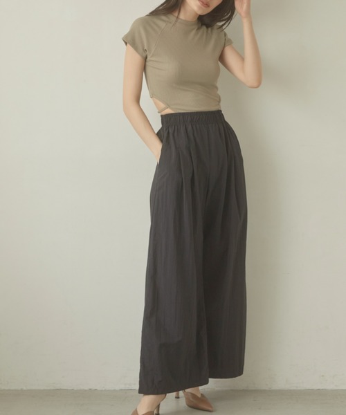 ACYM(アシーム)の「Side strap mini トップス(Tシャツ/カットソー・レディース・ブラック/カーキ/アイボリー・FREE)」の5枚目の写真