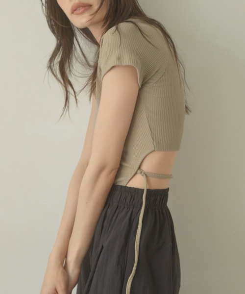 ACYM(アシーム)の「Side strap mini トップス(Tシャツ/カットソー・レディース・ブラック/カーキ/アイボリー・FREE)」の19枚目の写真