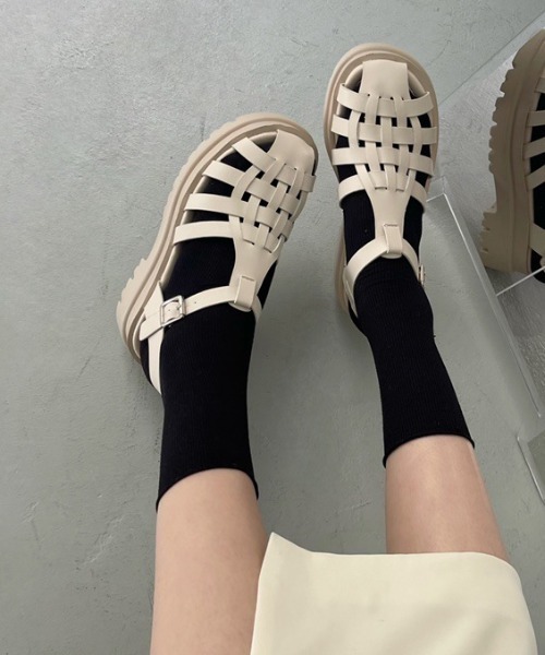 mebole(メボレ)の「トラックソールグルカサンダル(サンダル・レディース・ホワイト/ブラック・SMALL/MEDIUM/LARGE)」の18枚目の写真