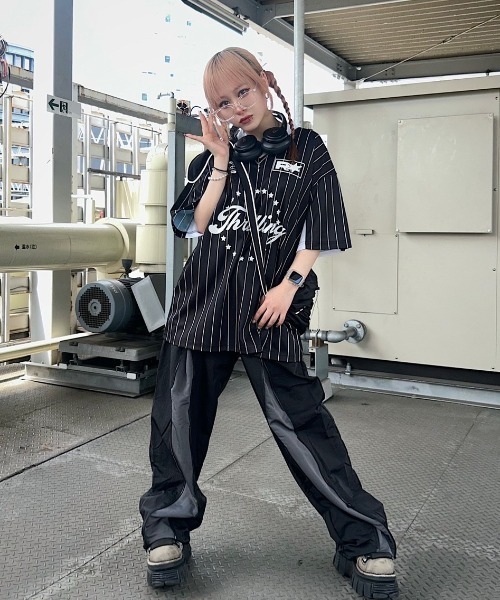 runningHIGH（ランニングハイ）の「韓国ブランド  runningHIGH ランニングハイ MOTOR CYCLE JERSEY H/S TOP  半袖Tシャツ ユニフォームシャツ 半袖トップス VネックTシャツ 半袖  韓国ファッション（Tシャツ/カットソー・レディース・ブラック/ホワイト/グレー・ONE SIZE）」の14枚目の写真