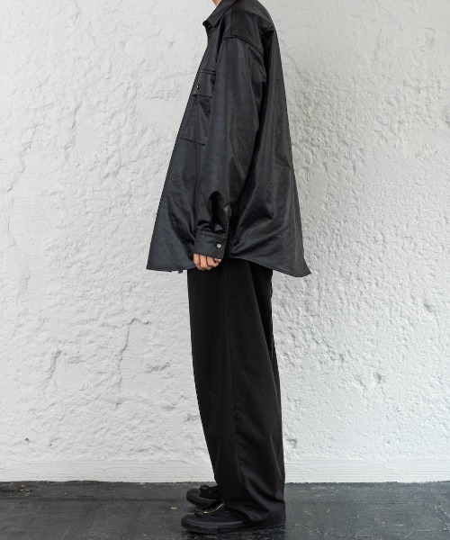 Enharmonic TAVERN（エンハーモニックタヴァーン）の「Leatherlike satin shirt（シャツ/ブラウス・メンズ・ホワイト/ブラック・44/46/48）」の15枚目の写真