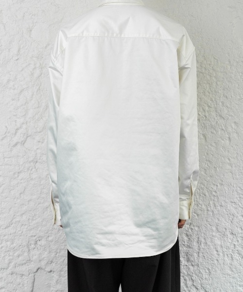 Enharmonic TAVERN（エンハーモニックタヴァーン）の「Leatherlike satin shirt（シャツ/ブラウス・メンズ・ホワイト/ブラック・44/46/48）」の6枚目の写真
