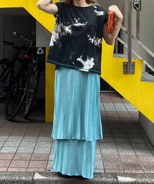 mi via loca（ミヴィアロカ）の「タイダイ配色ステッチ タックデザインTシャツ（Tシャツ/カットソー・レディース・ブラウン/ブラック・FREE）」の16枚目の写真