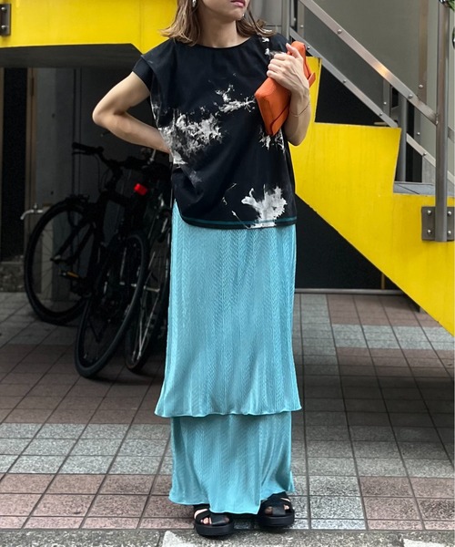 mi via loca（ミヴィアロカ）の「タイダイ配色ステッチ タックデザインTシャツ（Tシャツ/カットソー・レディース・ブラウン/ブラック・FREE）」の18枚目の写真