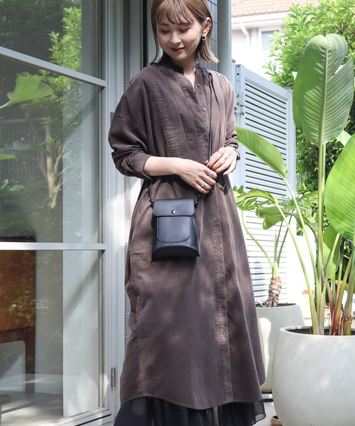 AMERICAN HOLIC(アメリカンホリック)の「バンドカラーコーデュロイシャツワンピース(シャツワンピース・レディース・チャコールグレー/ブルーグリーン/ライトベージュ・M/L)」の4枚目の写真