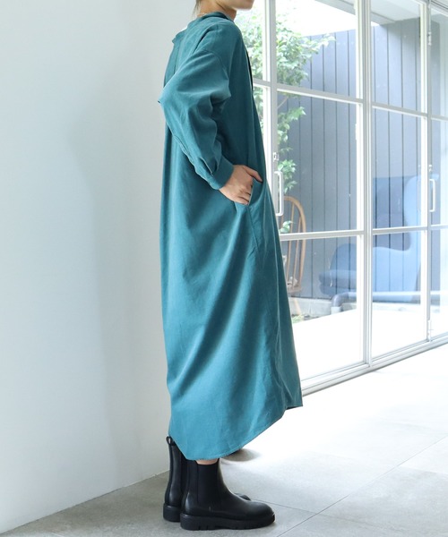 AMERICAN HOLIC(アメリカンホリック)の「バンドカラーコーデュロイシャツワンピース(シャツワンピース・レディース・チャコールグレー/ブルーグリーン/ライトベージュ・M/L)」の16枚目の写真