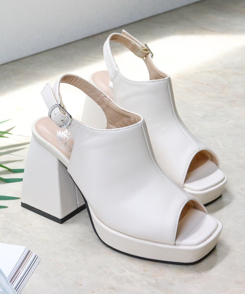 LOVEHUNTER(ラブハンター)の「LOVE HUNTER / 9cm厚底チャンキーヒール カバードサンダル 美脚・脚長・安定感 バックストラップサンダル(1599)(サンダル・レディース・ブラック/アイボリー・S/LL/L/M)」の3枚目の写真