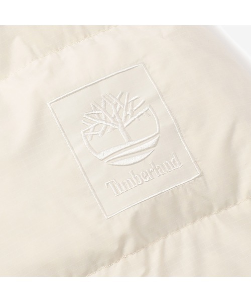 Timberland（ティンバーランド）の「レディース リサイクル ダウン パファー ジャケット（ダウンジャケット/コート・レディース・ブラック/ホワイト・LARGE/MEDIUM/SMALL）」の9枚目の写真