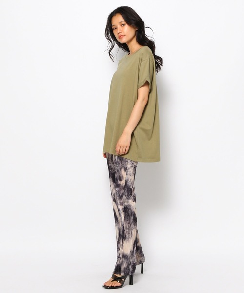 FOREVER 21(フォーエバー トゥエンティーワン)の「無地ビッグTシャツ(Tシャツ/カットソー・レディース・ホワイト系その他/ブラック/グリーン系その他6・FREE)」の4枚目の写真