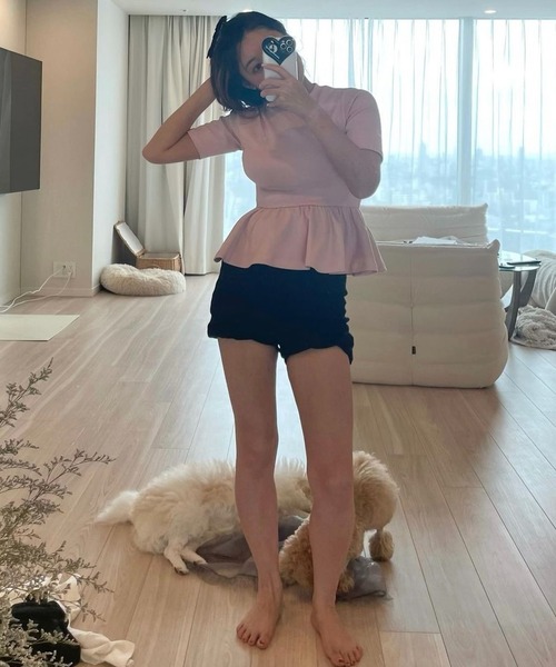 epine(エピヌ)の「Ee peplum tee(Tシャツ/カットソー・レディース・ブラック/ホワイト/ピンク・FREE)」の5枚目の写真
