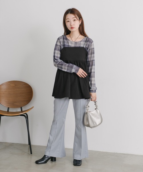 Kastane（カスタネ）の「【2サイズ展開/WEB限定カラーあり】ヘムプリーツスラックス（スラックス・レディース・ブラック/グレー/サックスブルー/ブラウン・0/1）」の17枚目の写真