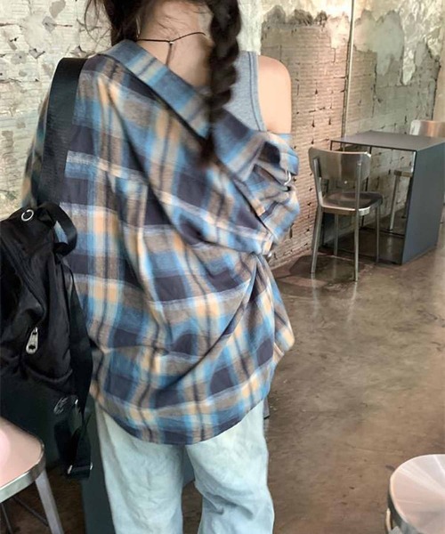 NANEA（ナネア）の「微起毛ドロップショルダーチェックシャツ（シャツ/ブラウス・レディース・ブルー・SMALL/MEDIUM/LARGE/X-LARGE）」の7枚目の写真