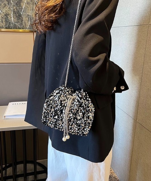 ショルダーバッグ・ポシェット Victoria Sponge clutch JW Anderson Victoria Sponge クラッチバッグ | ニュートラル