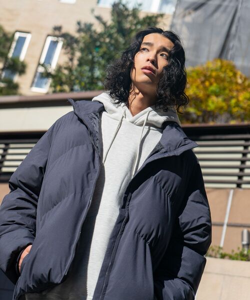 UNIIT(ユニット)の「【UNIIT/ユニット】 ボリュームエコダウンジャケット 防風 撥水 ストレッチ 軽量 700 フィルパワー相当 中綿 ユニセックス(ダウンジャケット/コート・メンズ・チャコールグレー/ライトグレー/ブラック・MEDIUM/LARGE/X-LARGE)」の4枚目の写真