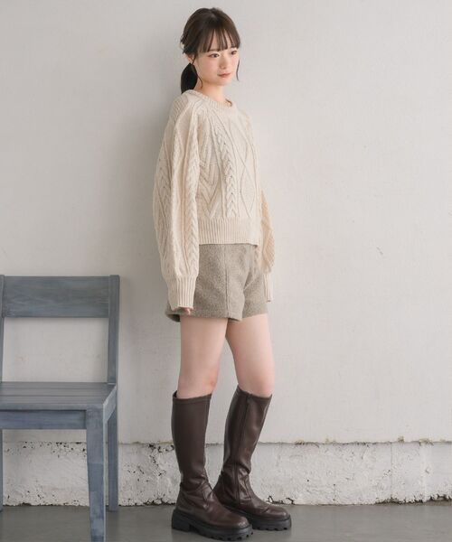 RETRO GIRL(レトロガール)の「袖ボリュームケーブルニット(ニット/セーター・レディース・ナチュラル/オレンジ/ダークグレー・FREE)」の22枚目の写真