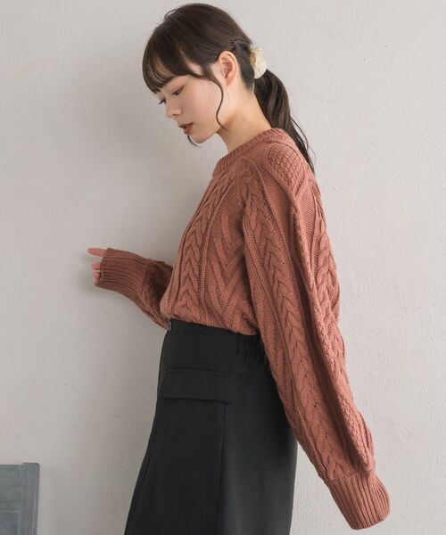 RETRO GIRL(レトロガール)の「袖ボリュームケーブルニット(ニット/セーター・レディース・ナチュラル/オレンジ/ダークグレー・FREE)」の19枚目の写真
