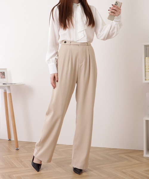 Lace Ladies(レースレディース)の「バックポケット付きウエストタックストレートパンツ(スラックス・レディース・ベージュ/ダークグレー/グレー/ブラック・S/M/L)」の15枚目の写真