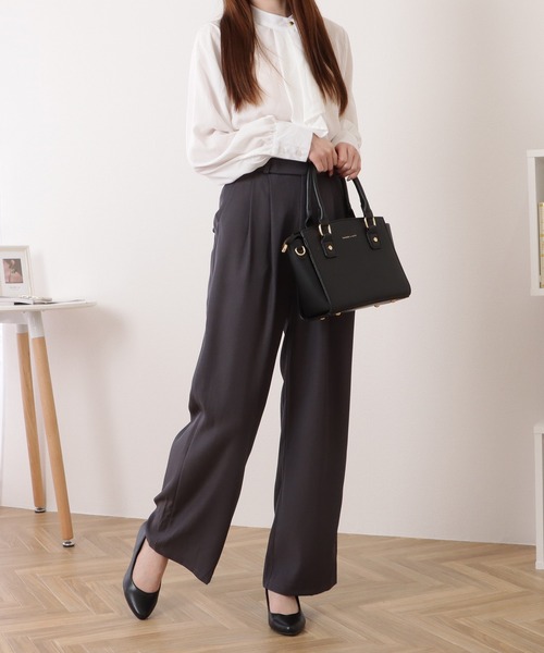Lace Ladies(レースレディース)の「バックポケット付きウエストタックストレートパンツ(スラックス・レディース・ベージュ/ダークグレー/グレー/ブラック・S/M/L)」の22枚目の写真