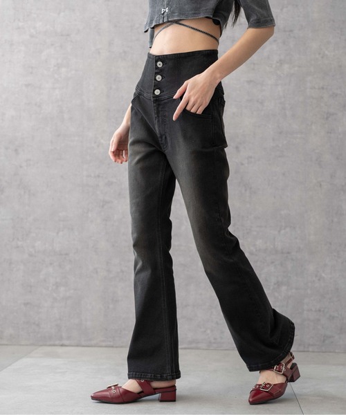 WEGO（ウィゴー）の「WEGO/ハイウエストストレッチフレアデニムパンツ（デニムパンツ・レディース・ダークインディゴブルー/ブラック系その他/ブラック/コバルトブルー/ブルー系1/スミクロ・SMALL/MEDIUM/X-SMALL）」の16枚目の写真