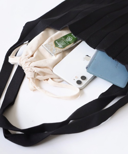 antiqua（アンティカ）の「ニットプリーツトートバッグ（トートバッグ・レディース・ブラック・FREE）」の13枚目の写真