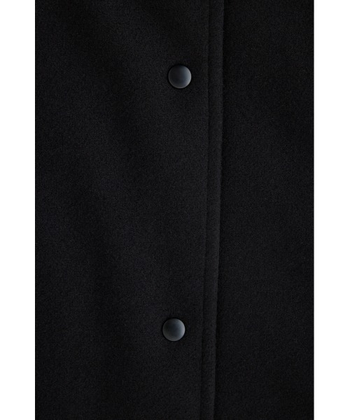 AZUL by moussy（アズールバイマウジー）の「リバーシブルキルトジャケット（ブルゾン・レディース・アイボリー/ブラック/ネイビー・SMALL/MEDIUM）」の14枚目の写真