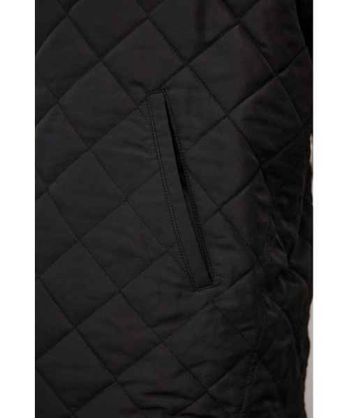 AZUL by moussy（アズールバイマウジー）の「リバーシブルキルトジャケット（ブルゾン・レディース・アイボリー/ブラック/ネイビー・SMALL/MEDIUM）」の16枚目の写真