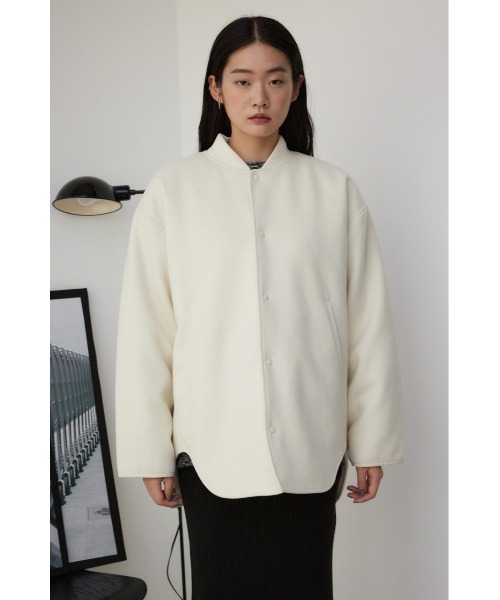 AZUL by moussy（アズールバイマウジー）の「リバーシブルキルトジャケット（ブルゾン・レディース・アイボリー/ブラック/ネイビー・SMALL/MEDIUM）」の20枚目の写真