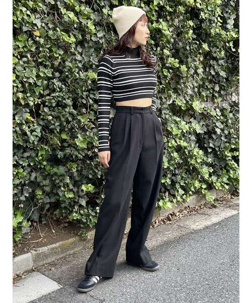MURUA(ムルーア)の「ウールライクタックワイドパンツ(スラックス・レディース・ブラック/ダークグレー・2/1)」の4枚目の写真