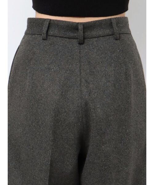 MURUA(ムルーア)の「ウールライクタックワイドパンツ(スラックス・レディース・ブラック/ダークグレー・2/1)」の16枚目の写真